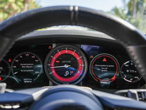 Used 2024 Porsche 911 Cabriolet image 25