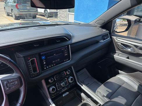 Used 2021 GMC Yukon Denali AWD/4WD image 19
