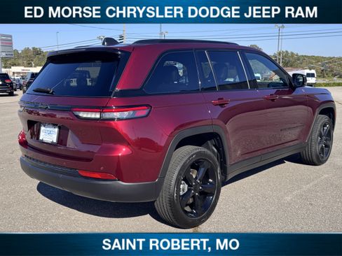 New 2025 Jeep Grand Cherokee Altitude AWD/4WD image 5