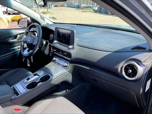 Used 2023 Hyundai Kona SE w/ Cargo Package image 14