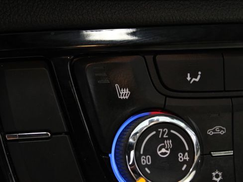 Used 2018 Buick Encore Essence w/ Experience Buick Package FWD image 33