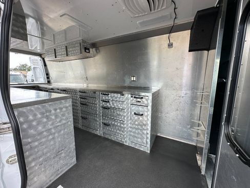 Used 2019 Mercedes-Benz Sprinter 4x4 170 image 17