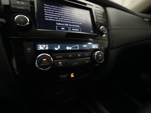 Used 2020 Nissan Rogue SL AWD/4WD image 21