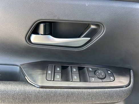 New 2026 Nissan Kicks SV w/ SV Premium Package FWD image 18