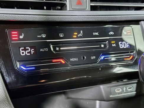 Used 2025 Volkswagen Jetta Sport FWD image 23