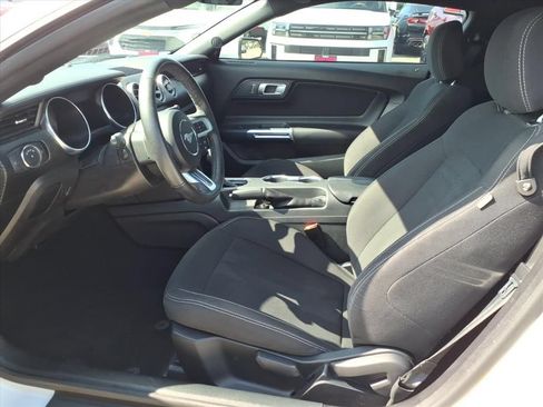 Used 2023 Ford Mustang Coupe RWD image 18