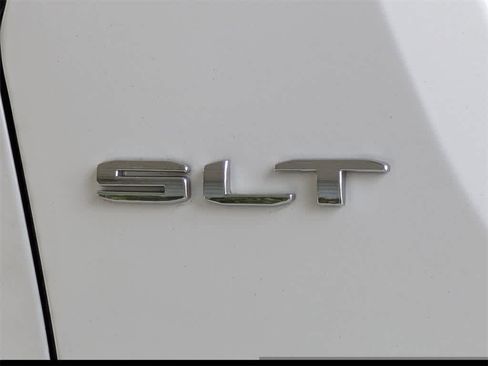 Used 2020 GMC Acadia SLT image 14