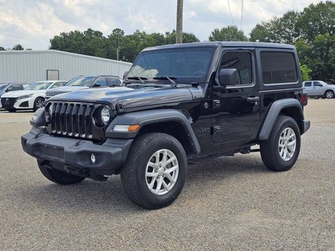 Used 2023 Jeep Wrangler Sport AWD/4WD image 1