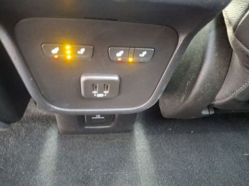 Used 2022 GMC Terrain Denali w/ Denali Premium Package image 14