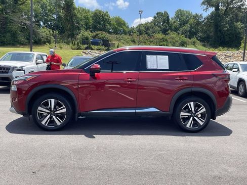 Used 2023 Nissan Rogue Platinum FWD image 6