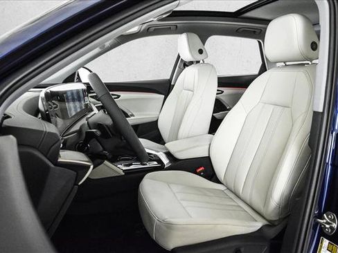 New 2025 Audi Q5 Premium Plus image 17