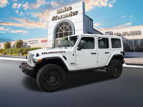 Used 2022 Jeep Wrangler Unlimited Rubicon w/ Xtreme Recon 35" Tire Package AWD/4WD image 10