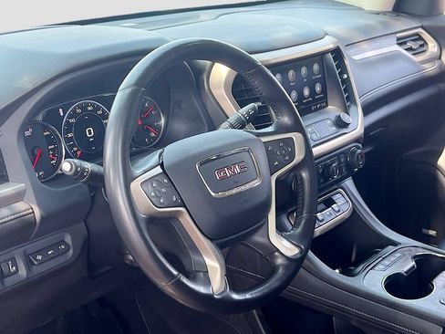 Used 2022 GMC Acadia Denali w/ Denali Technology Package AWD/4WD image 9