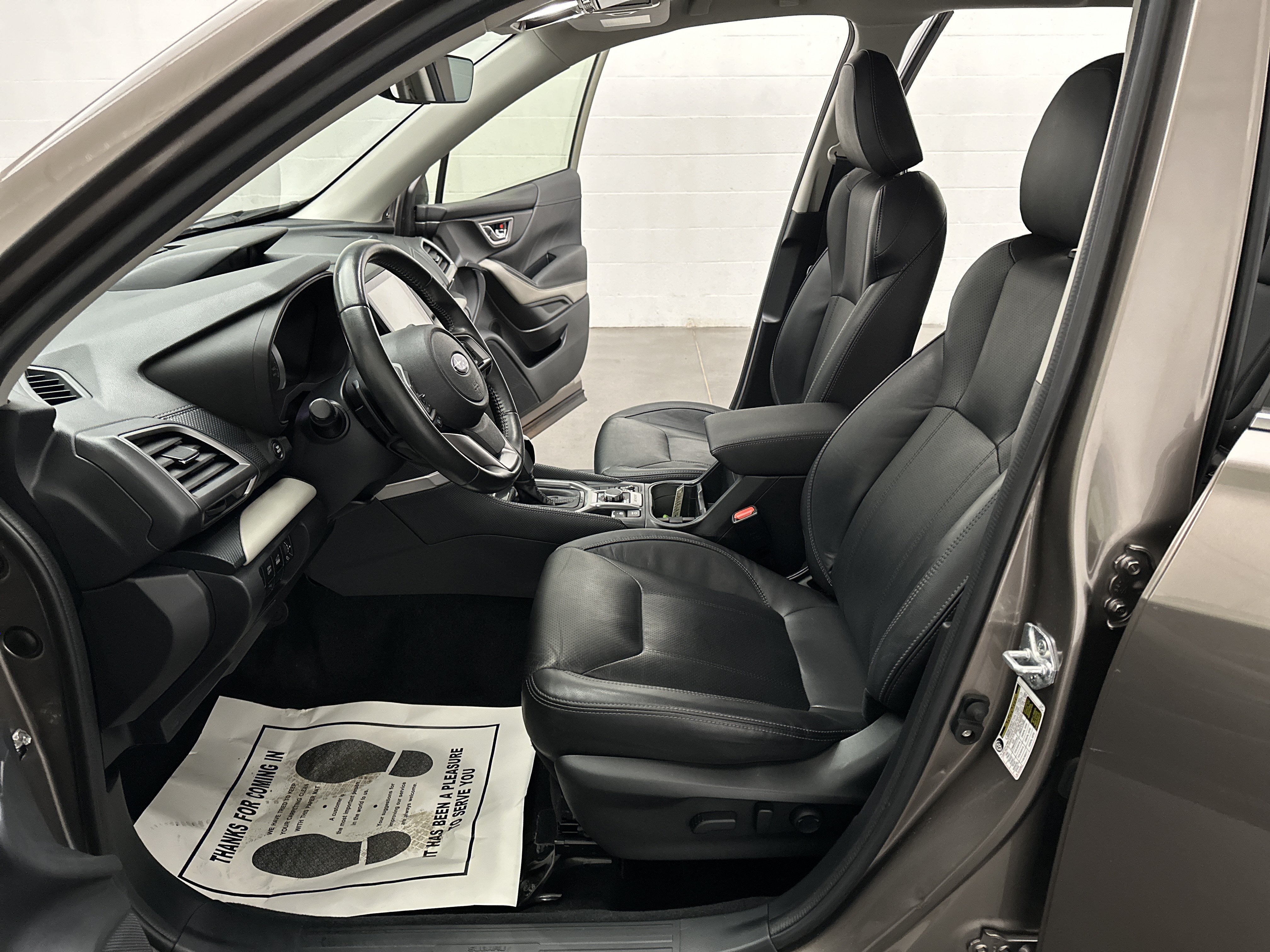 Used 2023 Subaru Forester Limited AWD/4WD image 17