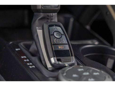 New 2025 Ford Bronco Badlands image 30