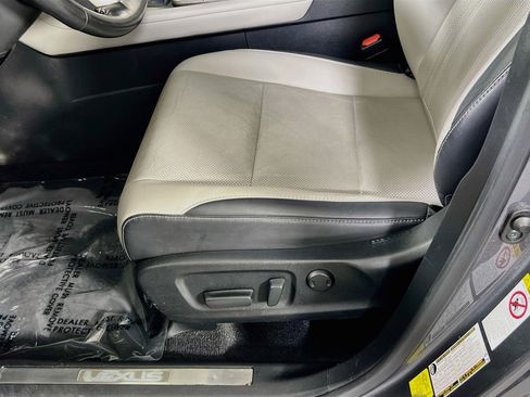 Used 2018 Lexus RX 350L AWD image 19