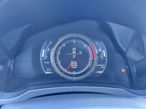 Used 2017 Lexus IS 200t image 3