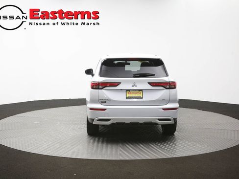 Used 2024 Mitsubishi Outlander SE AWD/4WD image 39