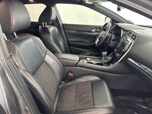 Used 2019 Nissan Maxima SR w/ Premium Package FWD image 20