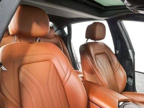 Used 2023 Maserati Quattroporte GT RWD image 24