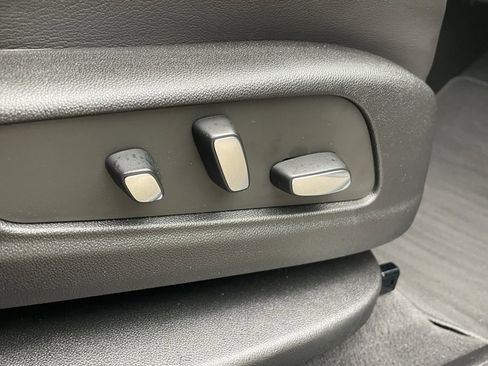 Certified 2025 Cadillac XT5 Premium Luxury image 12