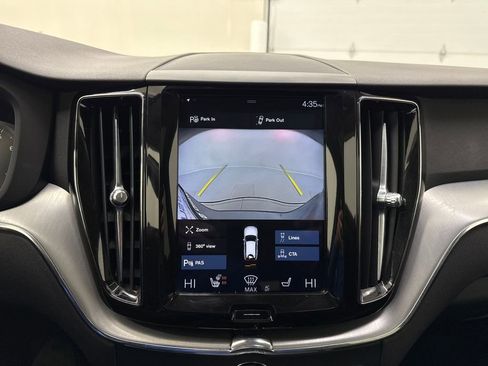 Used 2018 Volvo XC60 T6 Momentum w/ Advanced Package image 18