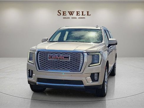 Used 2023 GMC Yukon XL Denali w/ Max Trailering Package AWD/4WD image 1