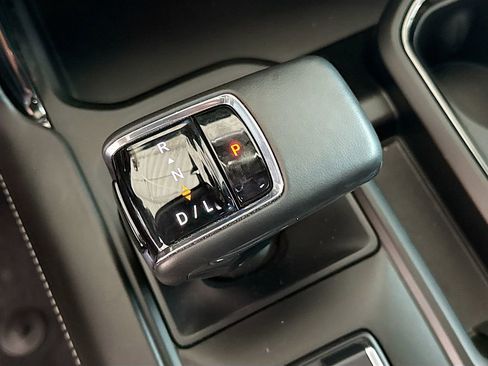 Used 2023 GMC Sierra 1500 AT4X image 17