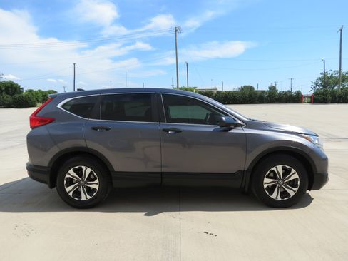 Used 2018 Honda CR-V LX image 4