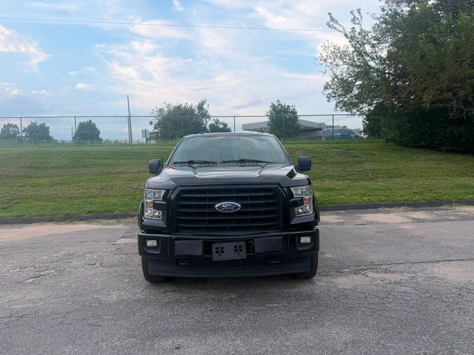 Used 2017 Ford F150 XLT w/ Equipment Group 302A Luxury AWD/4WD image 3