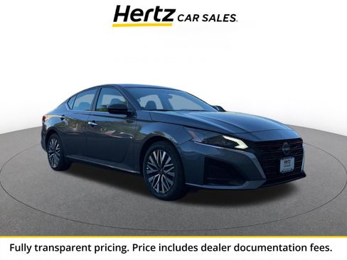 Used 2025 Nissan Altima 2.5 SV FWD image 1