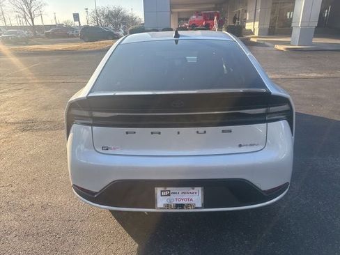 New 2026 Toyota Prius Plug-In Hybrid image 4