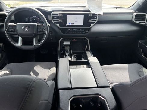 Used 2025 Toyota Sequoia SR5 image 27