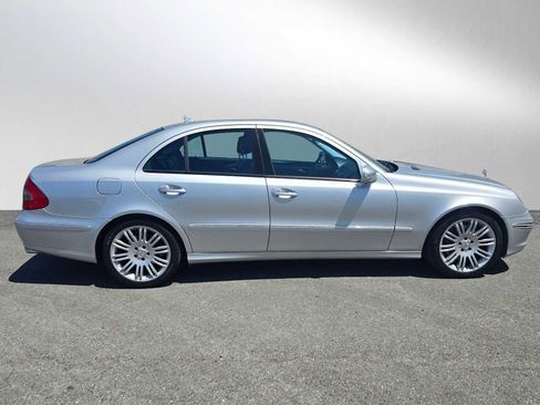 Used 2007 Mercedes-Benz E 350 Sedan image 2