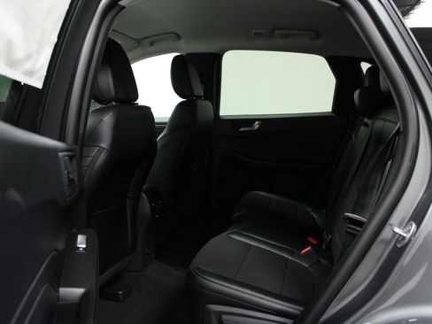 New 2026 Ford Escape SE image 13