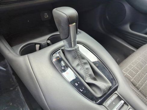 Used 2024 Honda HR-V LX image 8