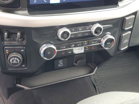 Used 2023 Ford F150 XLT w/ Equipment Group 302A High AWD/4WD image 18