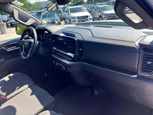 Used 2023 Chevrolet Silverado 1500 LT AWD/4WD image 14