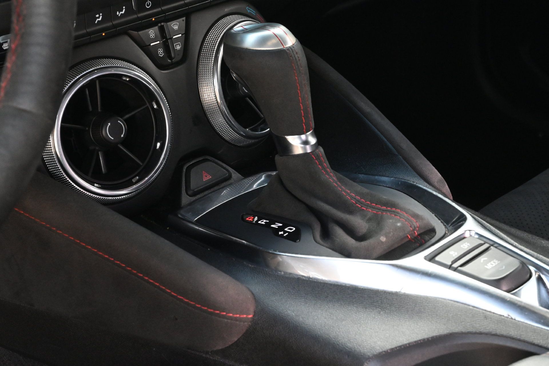 Used 2021 Chevrolet Camaro ZL1 RWD image 14