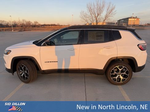 New 2026 Jeep Compass Limited image 2