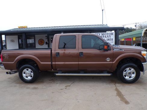 Used 2011 Ford F250 XLT w/ XLT Interior Pkg image 1
