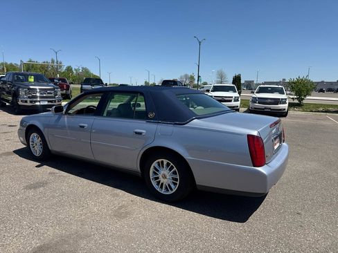 Used 2004 Cadillac De Ville w/ Equipment Group FWD image 3