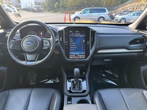 Certified 2025 Subaru Forester Limited image 9