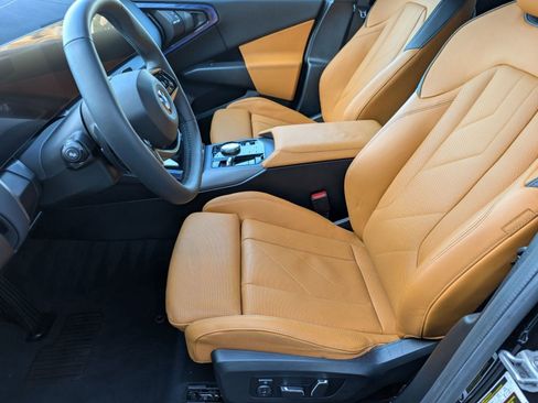 Used 2025 BMW X3 xDrive30i w/ Premium Package image 5