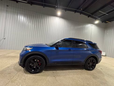 Used 2020 Ford Explorer ST w/ ST High-Performance Pack AWD/4WD image 2
