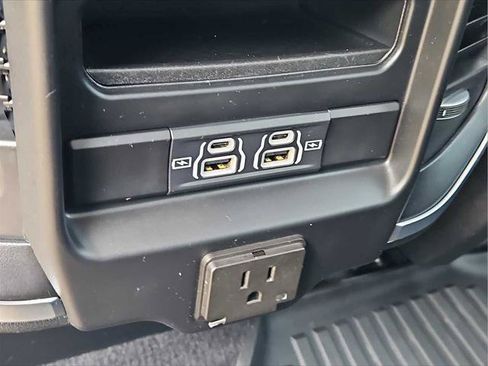 Used 2025 RAM 1500 Big Horn AWD/4WD image 14