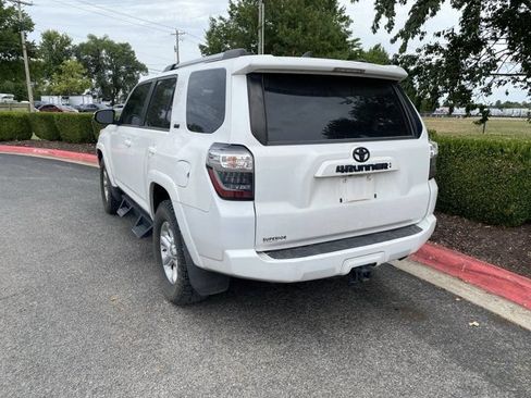 Used 2021 Toyota 4Runner SR5 Premium RWD image 8