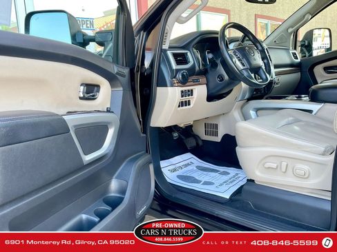 Used 2016 Nissan Titan SL RWD image 7