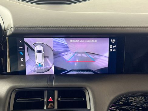 Used 2022 Porsche Taycan GTS image 18