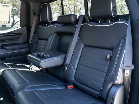 Used 2024 GMC Sierra 1500 AT4X image 26